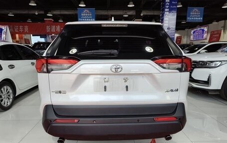 Toyota RAV4, 2021 год, 2 030 277 рублей, 5 фотография