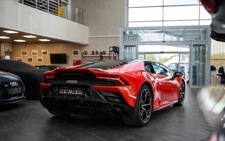 Lamborghini Huracán, 2019 год, 18 800 000 рублей, 24 фотография