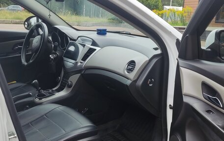 Chevrolet Cruze II, 2012 год, 490 000 рублей, 6 фотография
