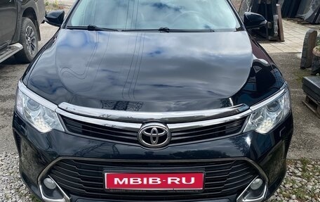 Toyota Camry, 2016 год, 2 045 000 рублей, 1 фотография