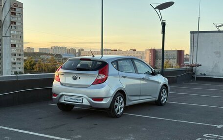 Hyundai Solaris II рестайлинг, 2011 год, 570 000 рублей, 4 фотография