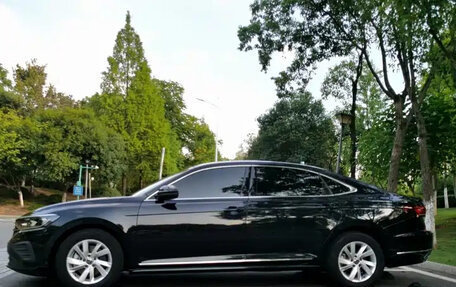 Volkswagen Passat B8 рестайлинг, 2021 год, 2 500 000 рублей, 8 фотография