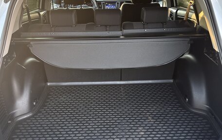 Toyota RAV4, 2018 год, 2 400 000 рублей, 11 фотография