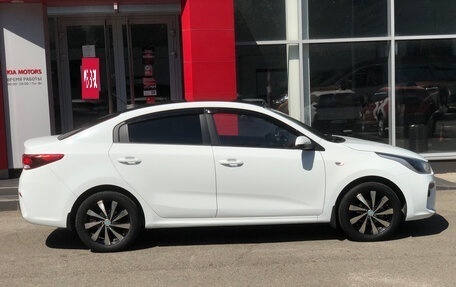 KIA Rio IV, 2019 год, 1 100 000 рублей, 5 фотография