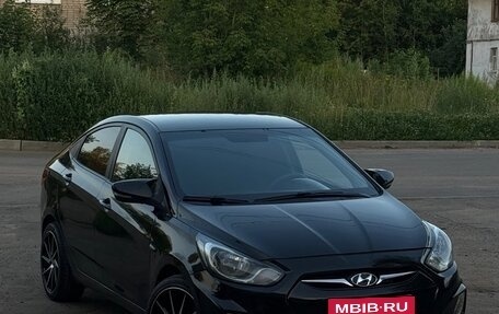 Hyundai Solaris II рестайлинг, 2012 год, 520 000 рублей, 7 фотография