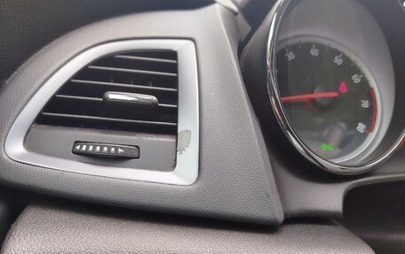 Opel Astra J, 2014 год, 850 000 рублей, 11 фотография