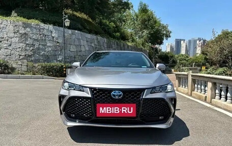 Toyota Avalon, 2021 год, 3 000 000 рублей, 2 фотография
