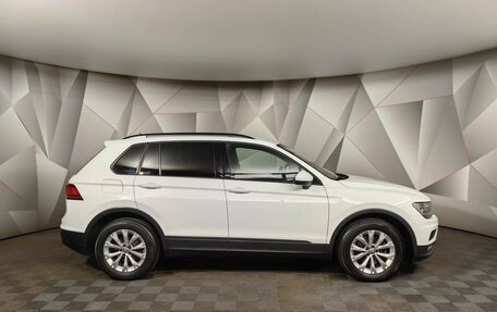 Volkswagen Tiguan II, 2019 год, 1 847 000 рублей, 6 фотография