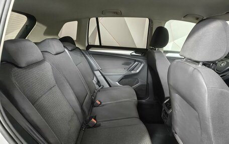 Volkswagen Tiguan II, 2019 год, 1 847 000 рублей, 12 фотография