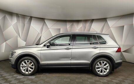 Volkswagen Tiguan II, 2018 год, 2 485 000 рублей, 5 фотография