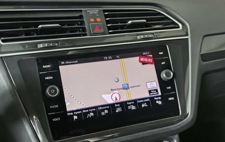 Volkswagen Tiguan II, 2018 год, 2 485 000 рублей, 20 фотография