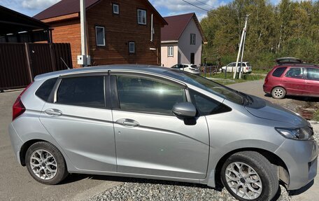 Honda Fit III, 2016 год, 999 999 рублей, 3 фотография