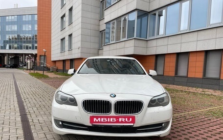 BMW 5 серия, 2011 год, 1 220 000 рублей, 2 фотография