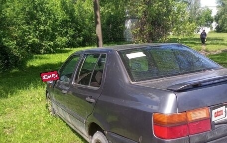 Volkswagen Vento, 1992 год, 100 000 рублей, 2 фотография