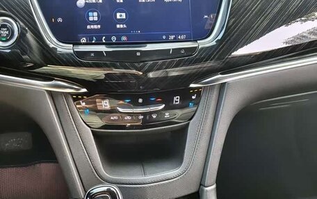 Cadillac XT6 I, 2021 год, 3 200 000 рублей, 14 фотография