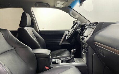 Toyota Land Cruiser Prado 150 рестайлинг 2, 2018 год, 5 250 000 рублей, 11 фотография