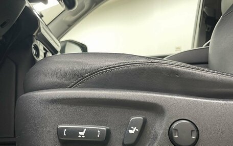 Toyota Land Cruiser Prado 150 рестайлинг 2, 2018 год, 5 250 000 рублей, 13 фотография