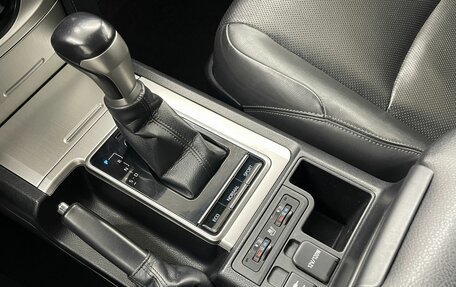 Toyota Land Cruiser Prado 150 рестайлинг 2, 2018 год, 5 250 000 рублей, 17 фотография