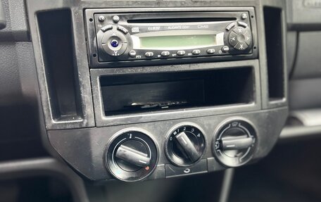 Volkswagen Polo IV рестайлинг, 2002 год, 350 000 рублей, 7 фотография