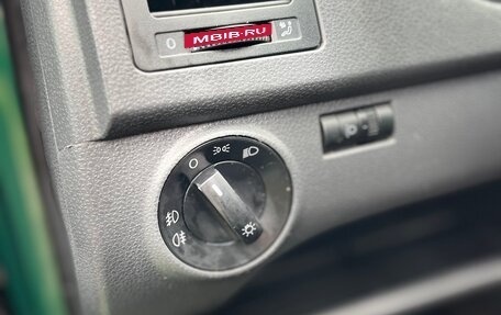 Volkswagen Polo IV рестайлинг, 2002 год, 350 000 рублей, 8 фотография