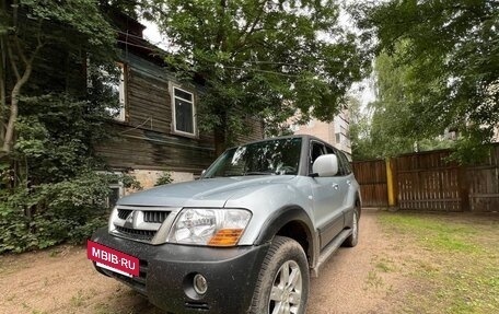 Mitsubishi Pajero III рестайлинг, 2005 год, 550 000 рублей, 4 фотография