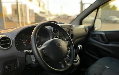Peugeot Partner II рестайлинг 2, 2011 год, 540 000 рублей, 12 фотография