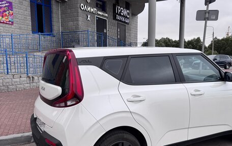 KIA Soul III, 2022 год, 2 250 000 рублей, 23 фотография