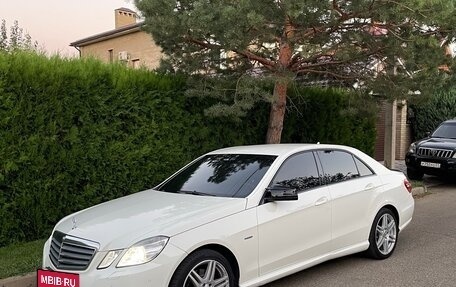 Mercedes-Benz E-Класс, 2011 год, 1 570 000 рублей, 8 фотография