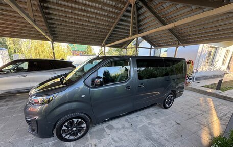 Opel Zafira Life I, 2020 год, 3 200 000 рублей, 3 фотография