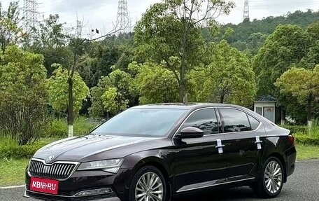 Skoda Superb III рестайлинг, 2023 год, 2 476 111 рублей, 1 фотография