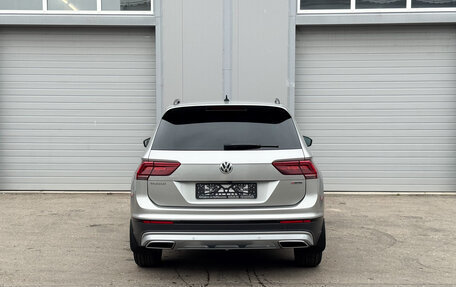 Volkswagen Tiguan II, 2019 год, 2 158 000 рублей, 5 фотография