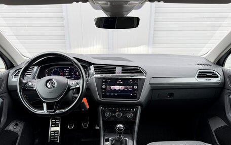 Volkswagen Tiguan II, 2019 год, 2 158 000 рублей, 15 фотография