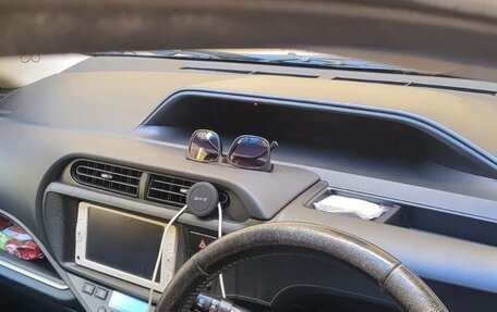 Toyota Aqua I, 2014 год, 750 000 рублей, 8 фотография