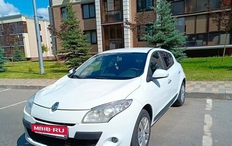Renault Megane III, 2010 год, 555 000 рублей, 2 фотография