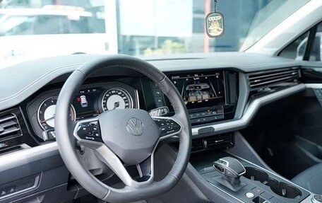 Volkswagen Touareg III, 2022 год, 5 060 000 рублей, 5 фотография
