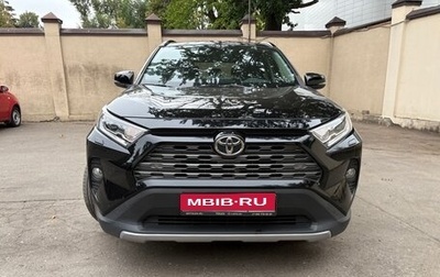 Toyota RAV4, 2021 год, 3 000 000 рублей, 1 фотография