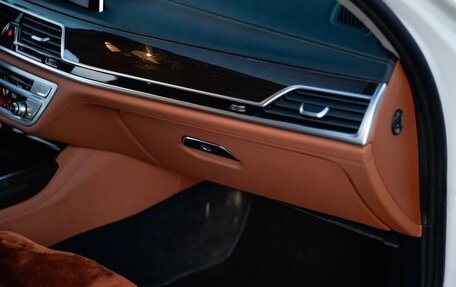 BMW 7 серия, 2015 год, 3 250 000 рублей, 14 фотография