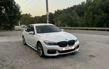 BMW 7 серия, 2015 год, 3 250 000 рублей, 21 фотография