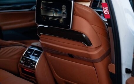 BMW 7 серия, 2015 год, 3 250 000 рублей, 18 фотография