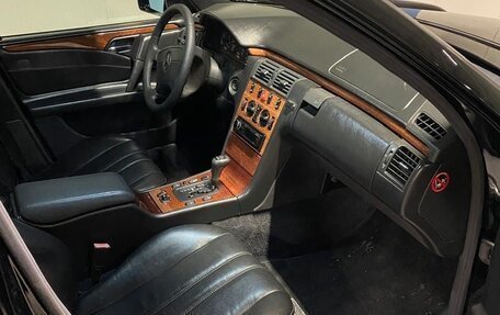 Mercedes-Benz E-Класс, 1997 год, 1 111 000 рублей, 6 фотография