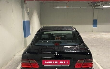 Mercedes-Benz E-Класс, 1997 год, 1 111 000 рублей, 2 фотография