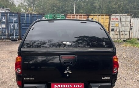Mitsubishi L200 IV рестайлинг, 2013 год, 1 550 000 рублей, 6 фотография