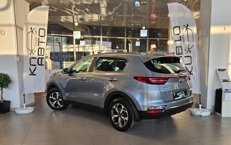 KIA Sportage IV рестайлинг, 2021 год, 2 350 000 рублей, 3 фотография