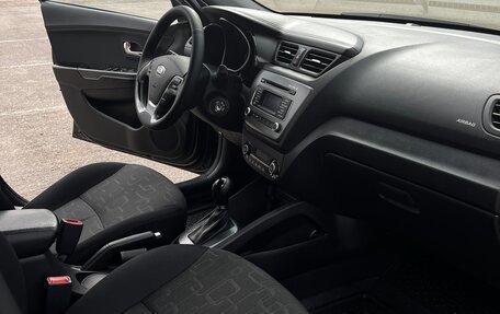 KIA Rio III рестайлинг, 2015 год, 910 000 рублей, 13 фотография