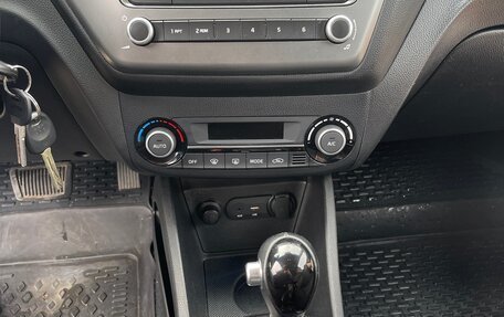 KIA Rio III рестайлинг, 2015 год, 910 000 рублей, 14 фотография