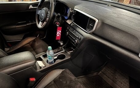 KIA Sportage IV рестайлинг, 2021 год, 2 400 000 рублей, 9 фотография