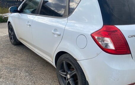 KIA cee'd I рестайлинг, 2011 год, 1 000 000 рублей, 5 фотография