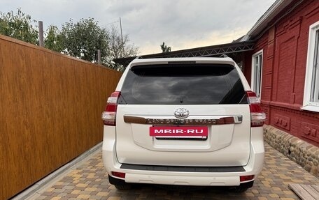 Toyota Land Cruiser Prado 150 рестайлинг 2, 2014 год, 4 550 000 рублей, 13 фотография