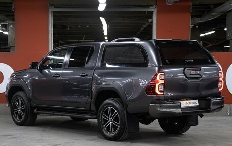 Toyota Hilux VIII, 2021 год, 4 998 000 рублей, 7 фотография