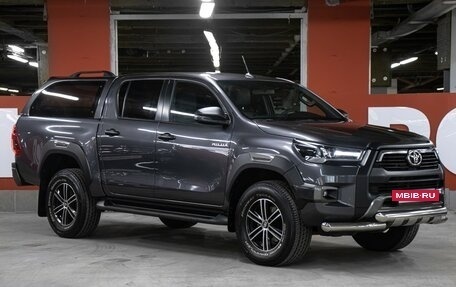 Toyota Hilux VIII, 2021 год, 4 998 000 рублей, 3 фотография